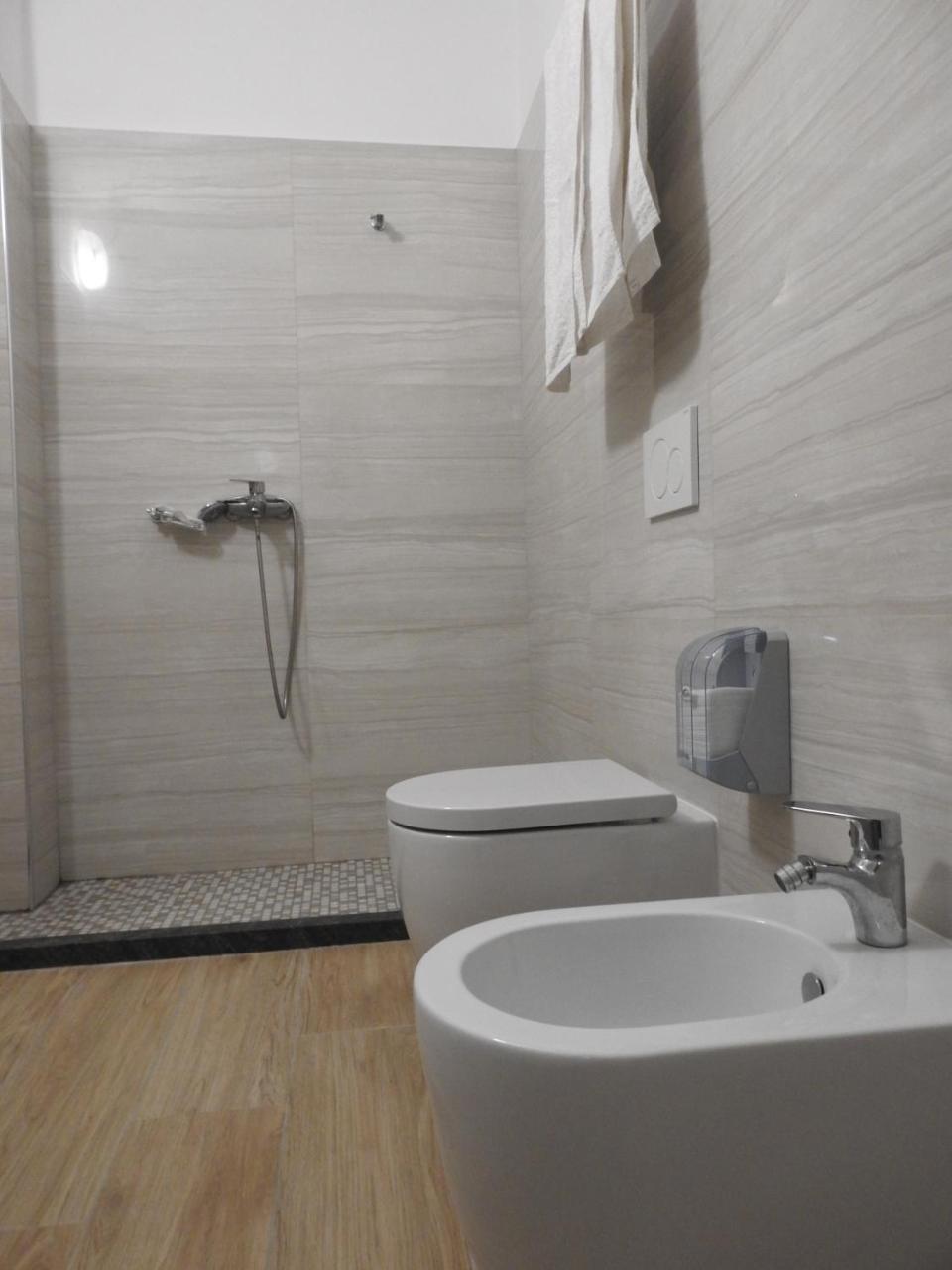 Hotel 3 Vellezerit Durres Exterior photo